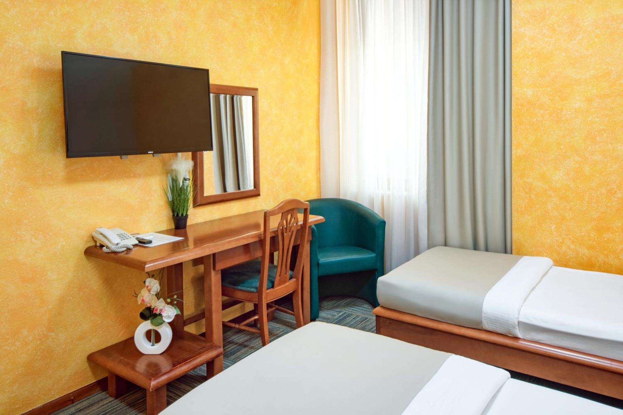 Hotel Kerber Podgorica Luaran gambar