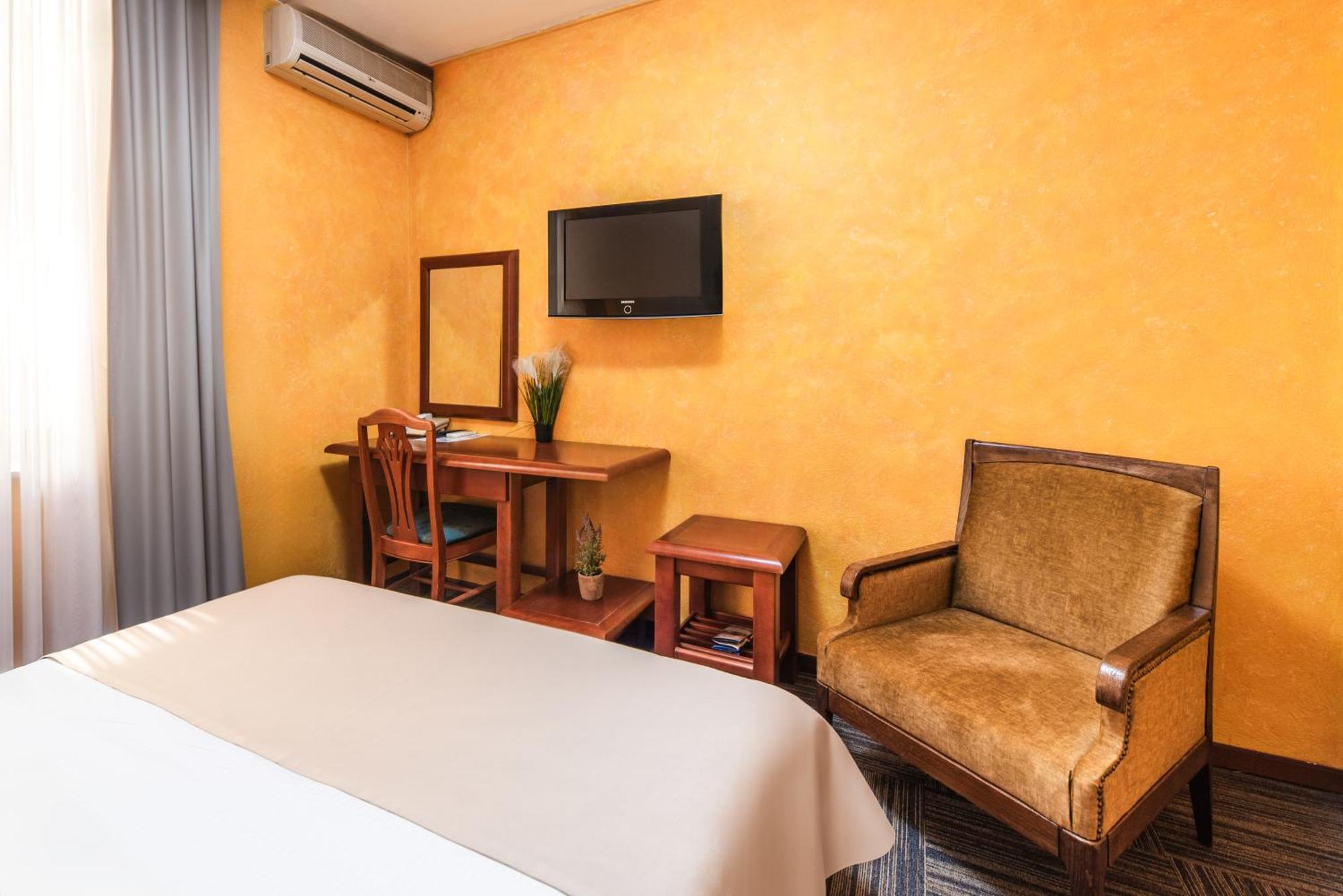 Hotel Kerber Podgorica Luaran gambar