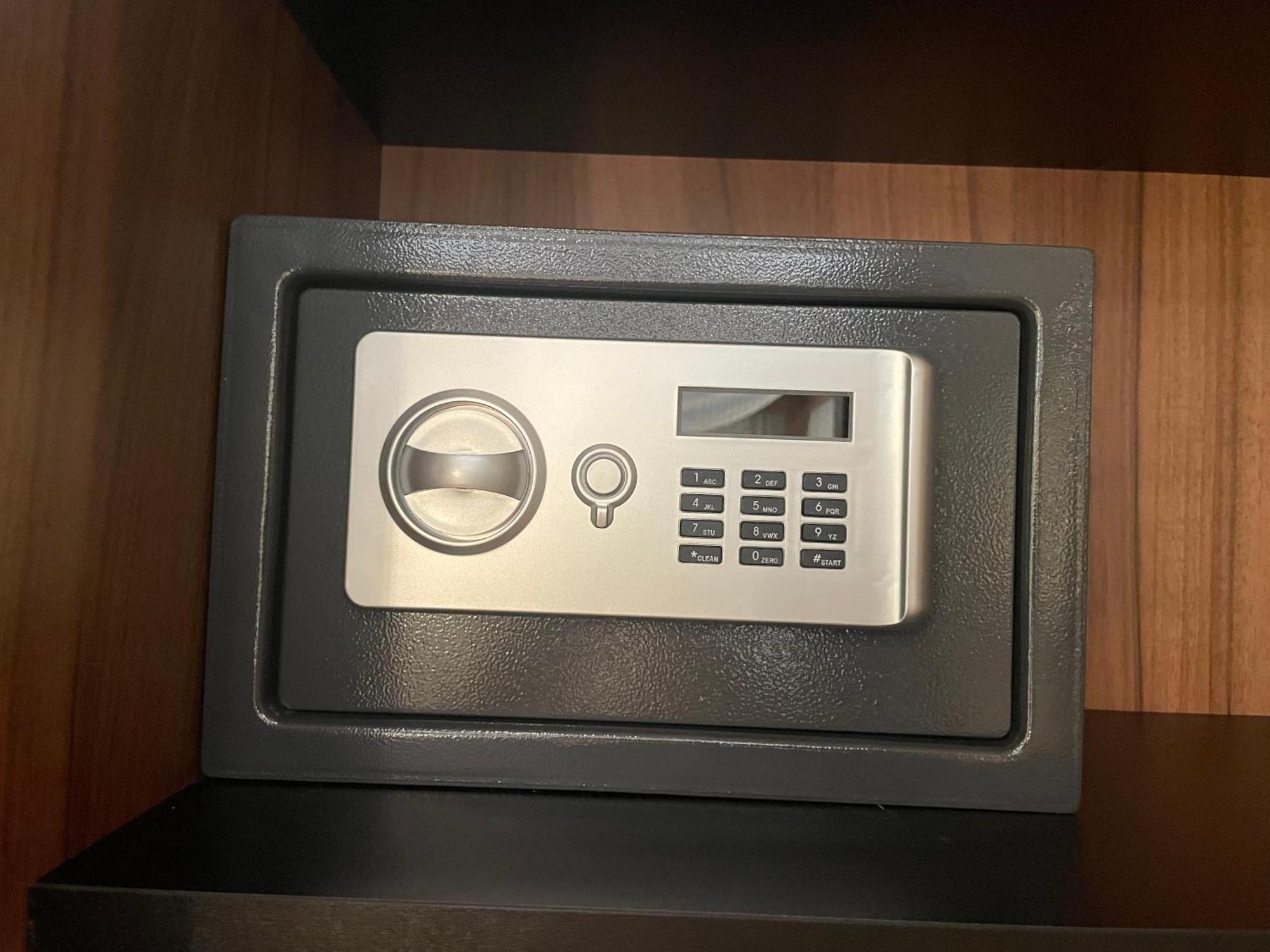 Hotel Kerber Podgorica Luaran gambar